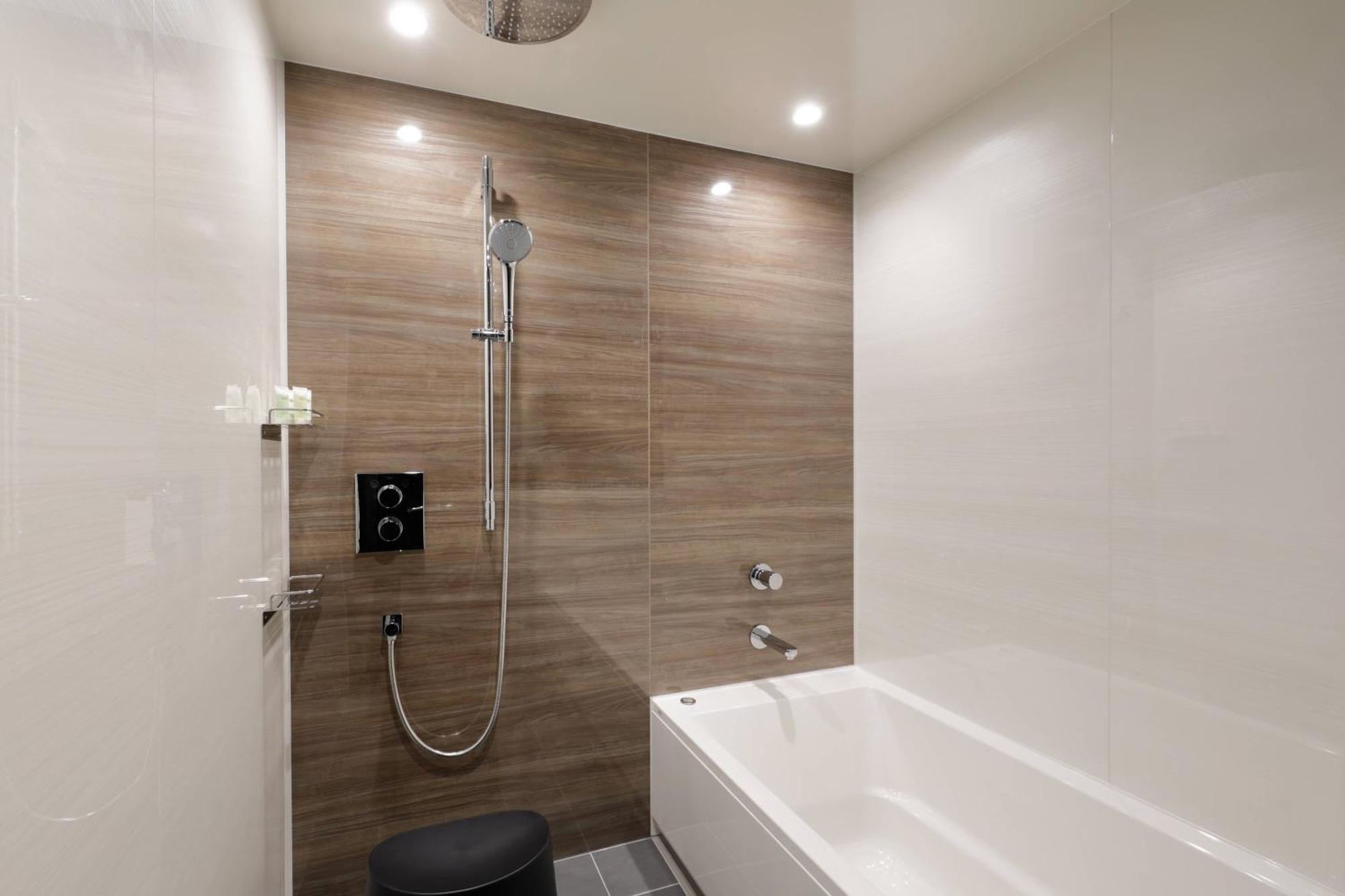 מלון Courtyard By Marriott Osaka Honmachi מראה חיצוני תמונה